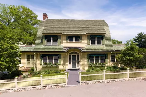 20 Moss Hill Rd, Jamaica Plain, MA 02130
