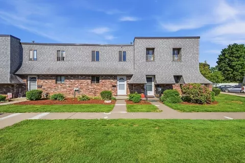 117 Beekman Dr #117, Agawam, MA 01001