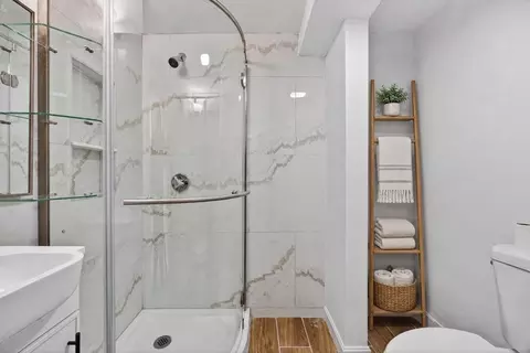 Bath - 31 Everett St, Boston, MA 02128 photo 1 of 2