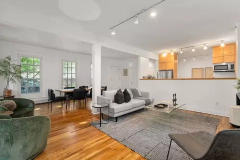 157 Cherry St #157, Cambridge, MA 02139