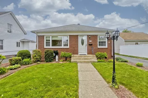 115 Bonneville Ave, Chicopee, MA 01013