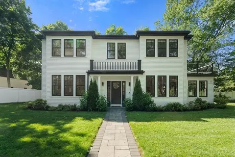 283 Walnut St, Wellesley, MA 02481