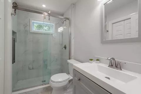 Bath - 62 Bacon St, Natick, MA 01760 photo 2 of 4