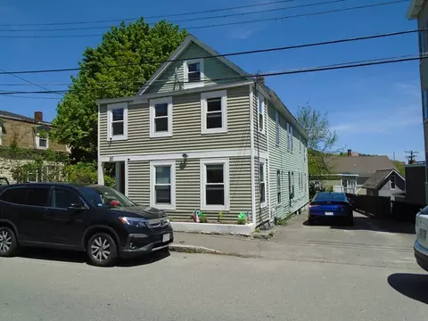 20 Cross St, Fitchburg, MA 01420