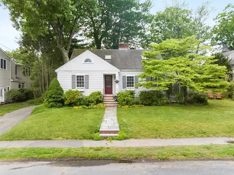 89 Melrose Ave, Needham, MA 02492