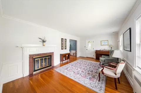 89 Melrose Ave, Needham, MA 02492 photo 2