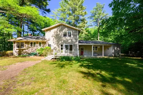 Exterior - 371 Gardner St, Hingham, MA 02043 photo 3 of 6