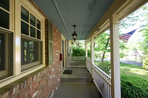 Exterior - 371 Gardner St, Hingham, MA 02043 photo 4 of 6