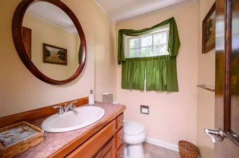 Bath - 371 Gardner St, Hingham, MA 02043 photo 1 of 2