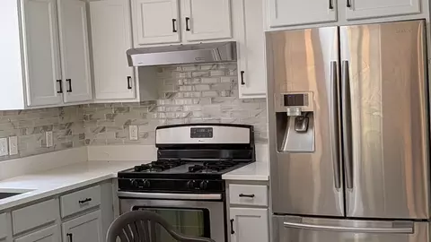 Kitchen - 700 Main St, Wareham, MA 02571 photo 3 of 5