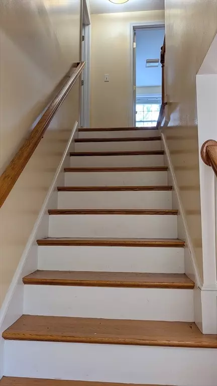 Entry Way - 700 Main St, Wareham, MA 02571 photo 1 of 3