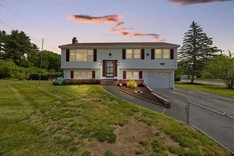 66 Mary Dr, Taunton, MA 02780