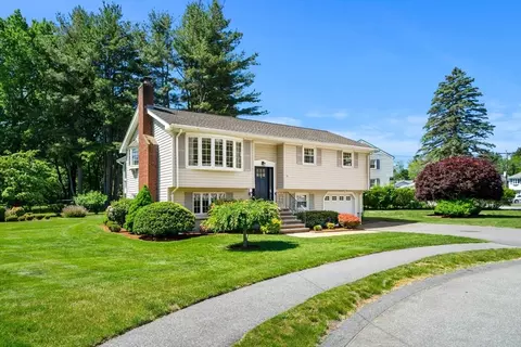 14 Belmont Rd, Burlington, MA 01803