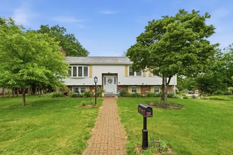 35 Purdue Dr, Milford, MA 01757