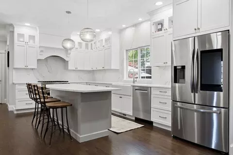 3 Crossman Ln, Danvers, MA 01923 photo 4