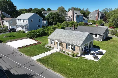 2 Bodfish Ave # -A, Sandwich, MA 02563