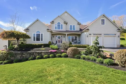 135 Pokanoket Path, Wrentham, MA 02093