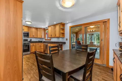 36 Carl Rd, Raynham, MA 02767 photo 9