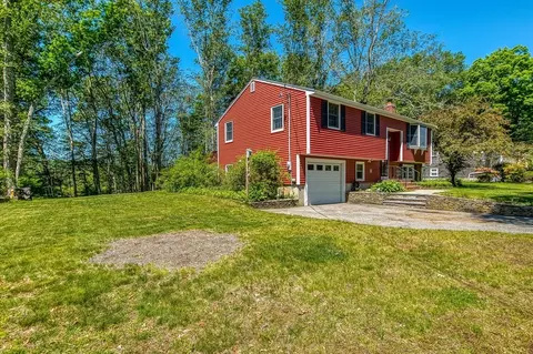 36 Carl Rd, Raynham, MA 02767 photo 3