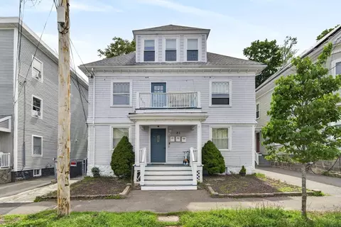 21 Dunlap St #3, Salem, MA 01970