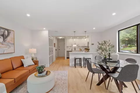 286 Fenno St #5, Revere, MA 02151