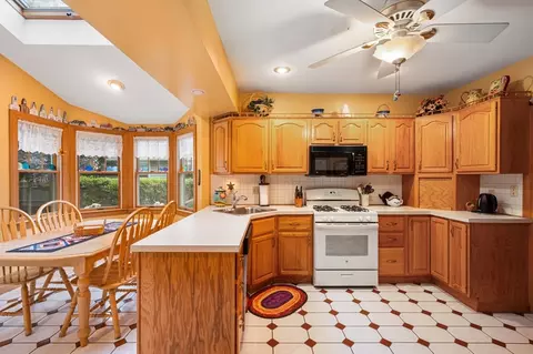 56 Plain St, Braintree, MA 02184 photo 10
