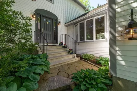 4 Great Ledge Ln, Gloucester, MA 01930 photo 2
