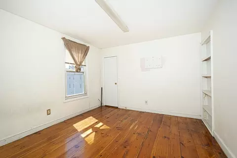 Bedroom - 2 Kosta St, Worcester, MA 01607 photo 2 of 4