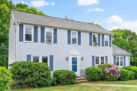 6 Bear Hill Rd, Milford, MA 01757