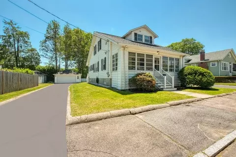 54 Verne St, Brockton, MA 02301