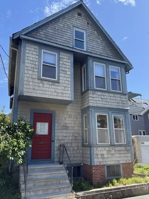 8 Parker Pl, Somerville, MA 02143