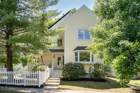 4 Rebecca Rd, Newton, MA 02465