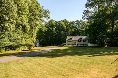 258 State St, Hanson, MA 02341 photo 4