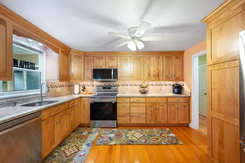 258 State St, Hanson, MA 02341 photo 12