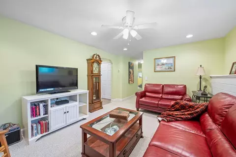 258 State St, Hanson, MA 02341 photo 21