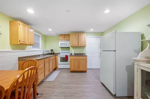 258 State St, Hanson, MA 02341 photo 23