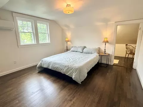 Bedroom - 7 Albemarle St, Worcester, MA 01605 photo 2 of 4