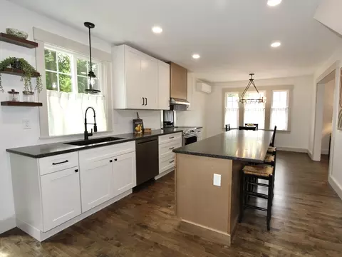 Kitchen - 7 Albemarle St, Worcester, MA 01605 photo 2 of 9