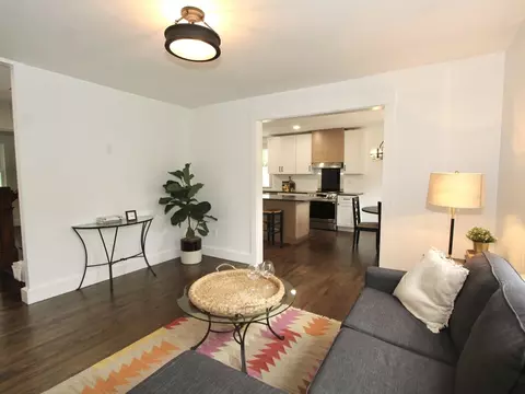 Living - 7 Albemarle St, Worcester, MA 01605 photo 1 of 2