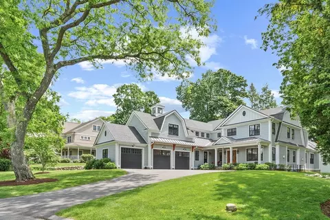 6 Juniper Pl, Lexington, MA 02420