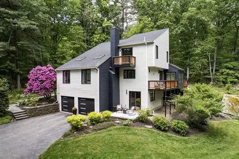 7 Tiffany Trl, Hopkinton, MA 01748
