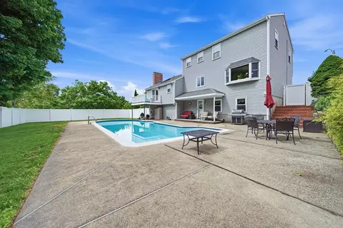 12 Thomas Cir, Stoneham, MA 02180 photo 28