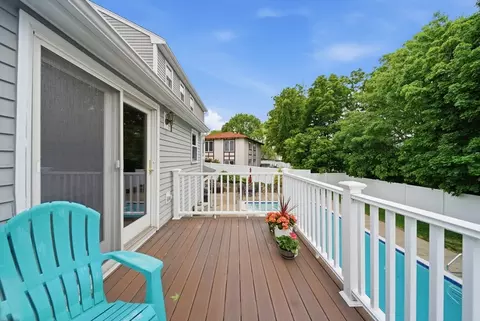 12 Thomas Cir, Stoneham, MA 02180 photo 17