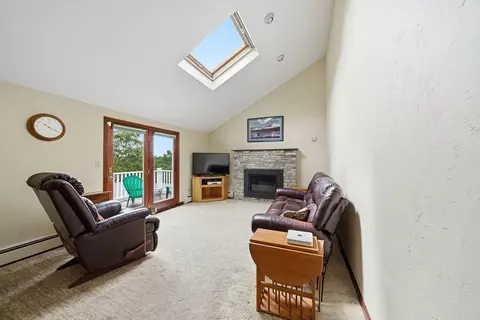 12 Thomas Cir, Stoneham, MA 02180 photo 14