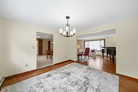 12 Thomas Cir, Stoneham, MA 02180 photo 10