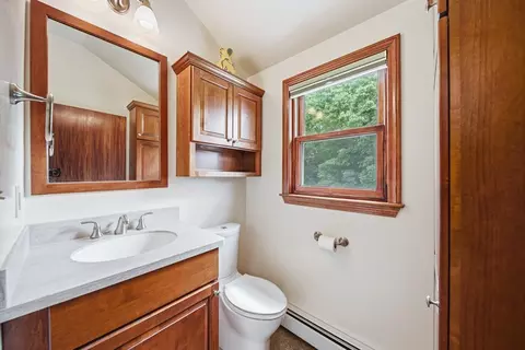 12 Thomas Cir, Stoneham, MA 02180 photo 18