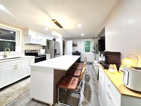 81 Limerick St, Gardner, MA 01440 photo 8