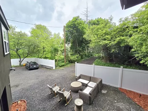 81 Limerick St, Gardner, MA 01440 photo 4
