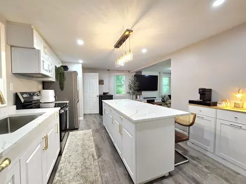 81 Limerick St, Gardner, MA 01440 photo 10