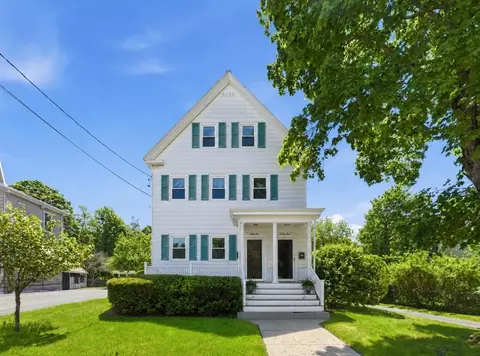 62-64 W Water St, Rockland, MA 02370